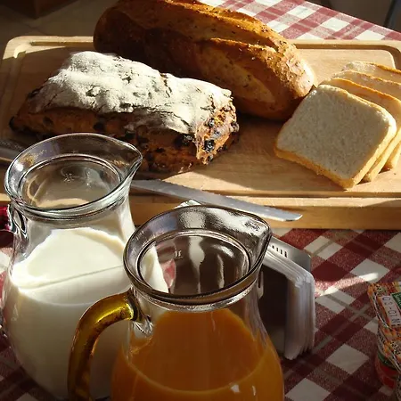 Chalet Fratine Bed & Breakfast *