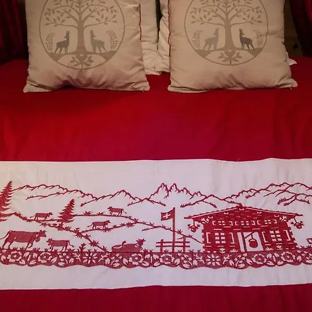 Chalet Fratine Bed & Breakfast Bozel